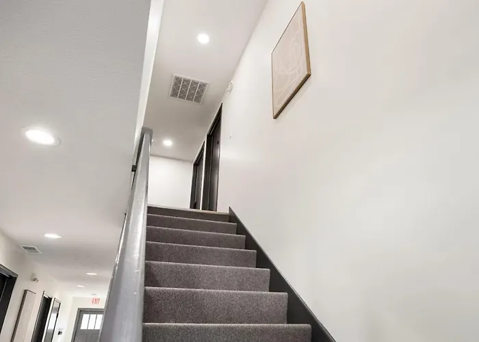 The Silo 6 - 1bd Modern Abode Morton